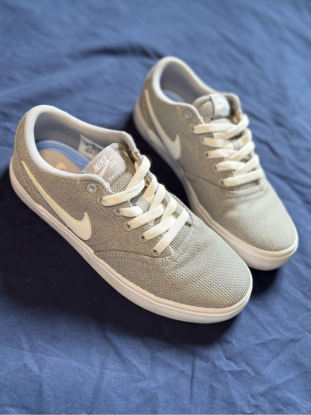 Nike Canvas Low-Top